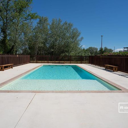 Villa T3 Climatisee En Residence Avec Piscine 维亚斯 外观 照片