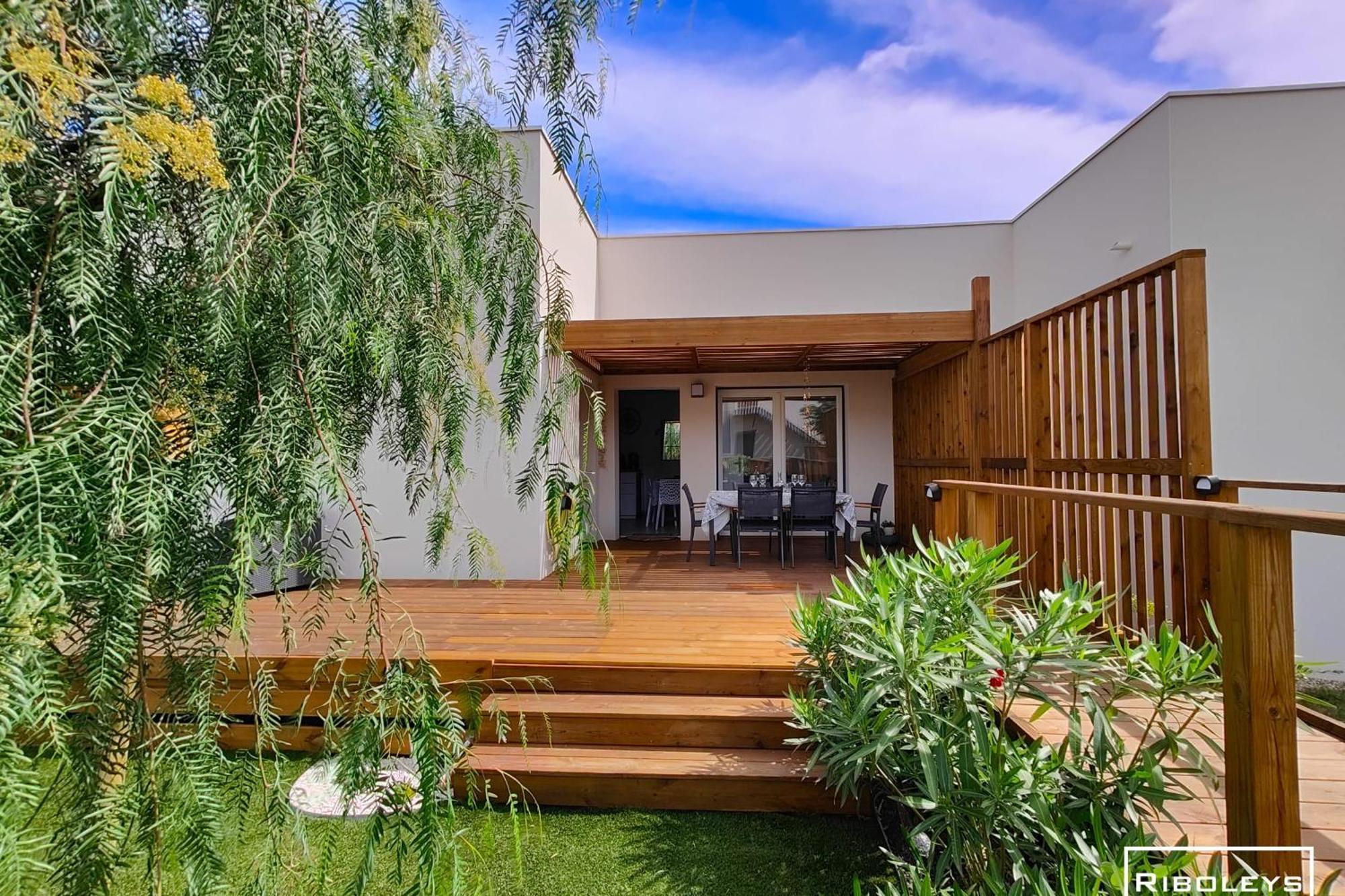 Villa T3 Climatisee En Residence Avec Piscine 维亚斯 外观 照片