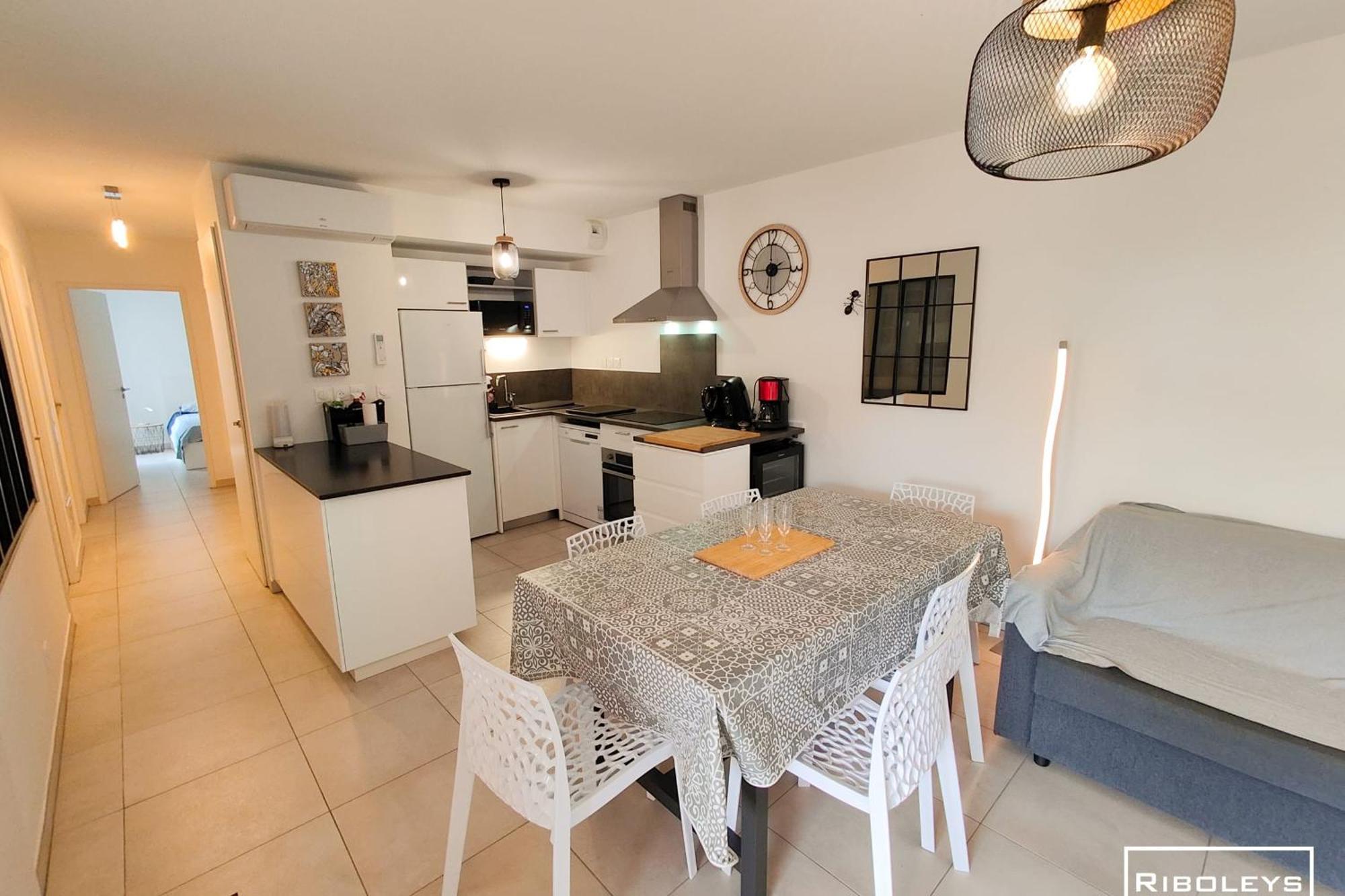 Villa T3 Climatisee En Residence Avec Piscine 维亚斯 外观 照片