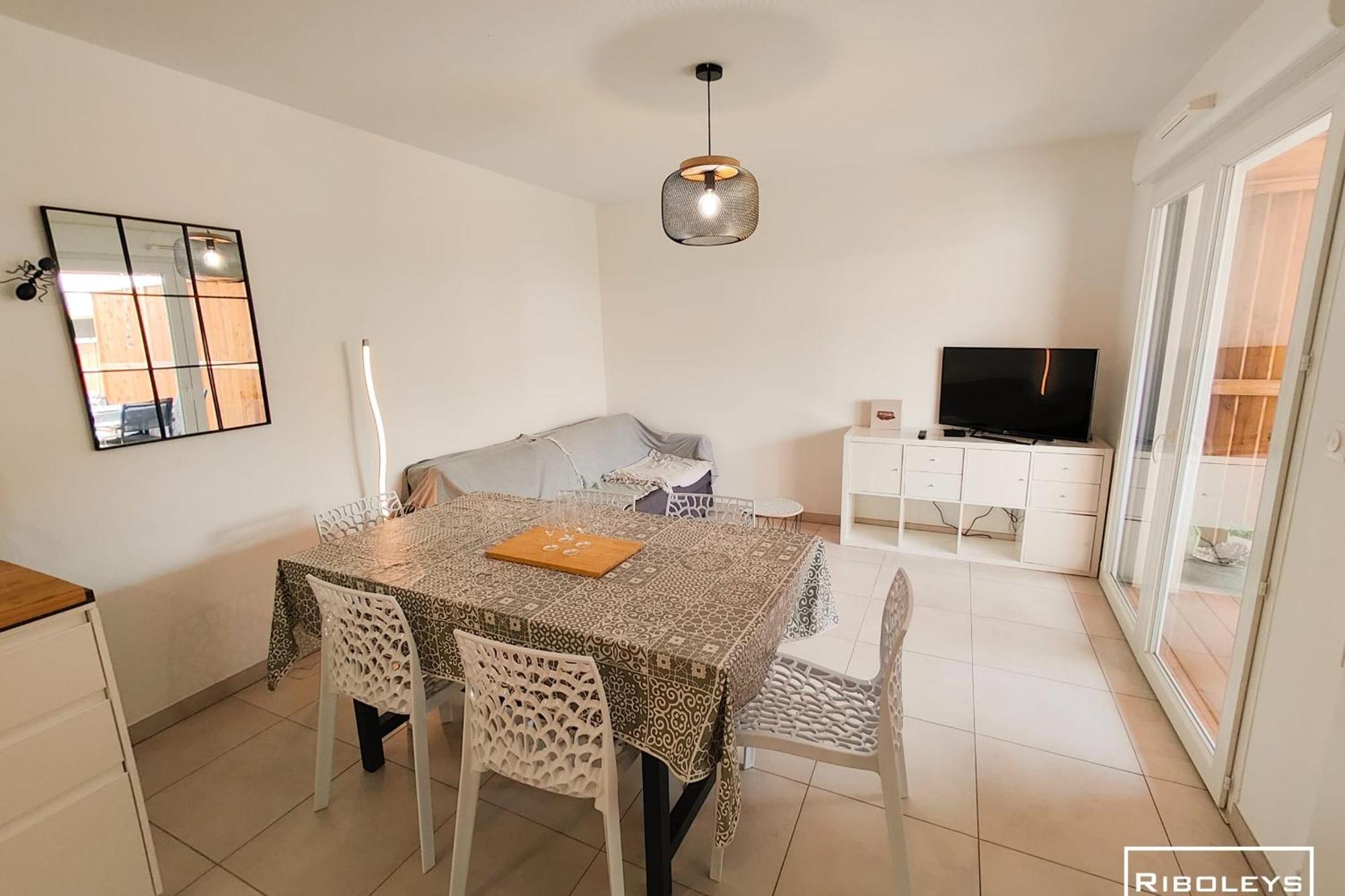 Villa T3 Climatisee En Residence Avec Piscine 维亚斯 外观 照片
