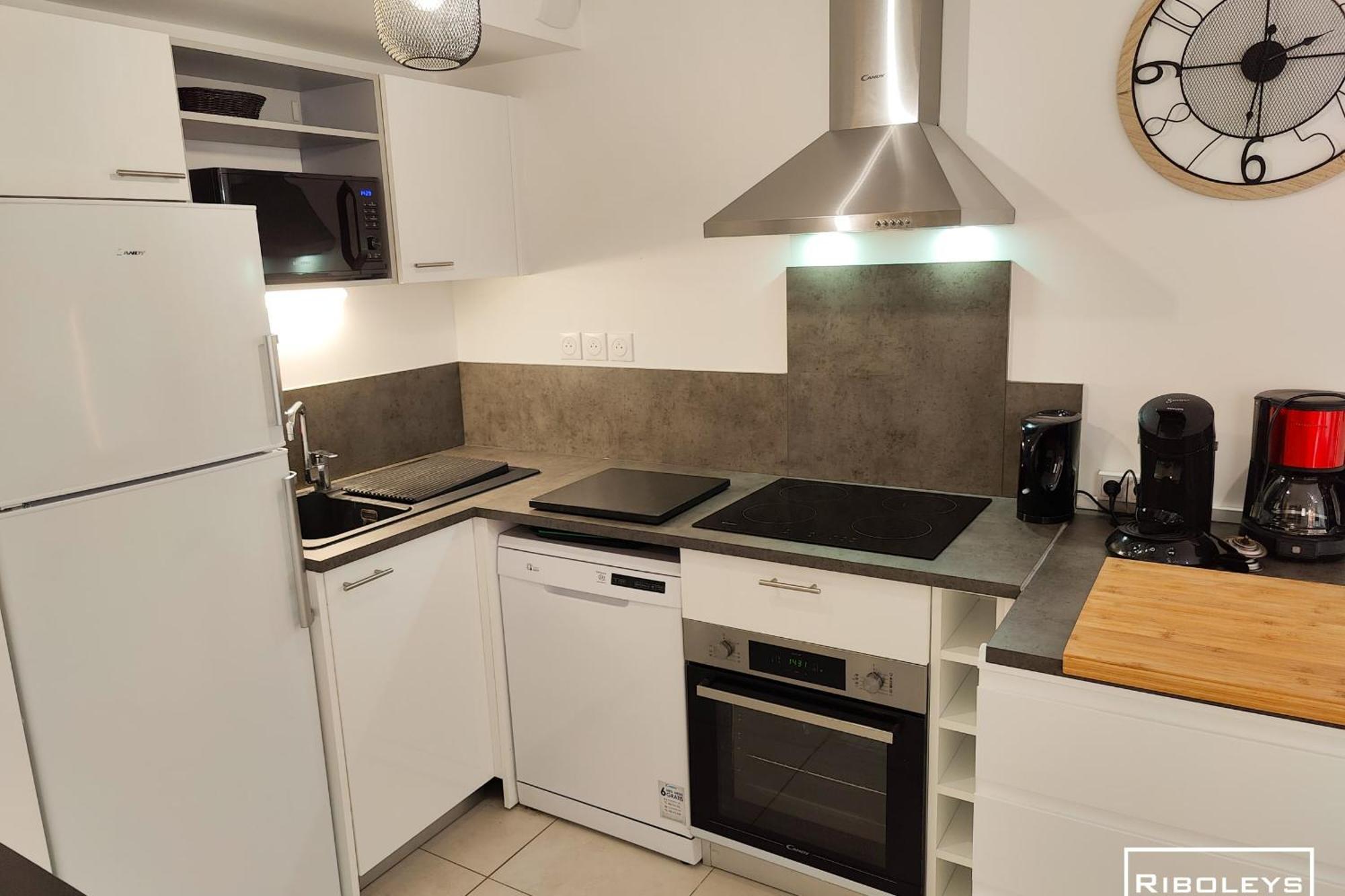 Villa T3 Climatisee En Residence Avec Piscine 维亚斯 外观 照片