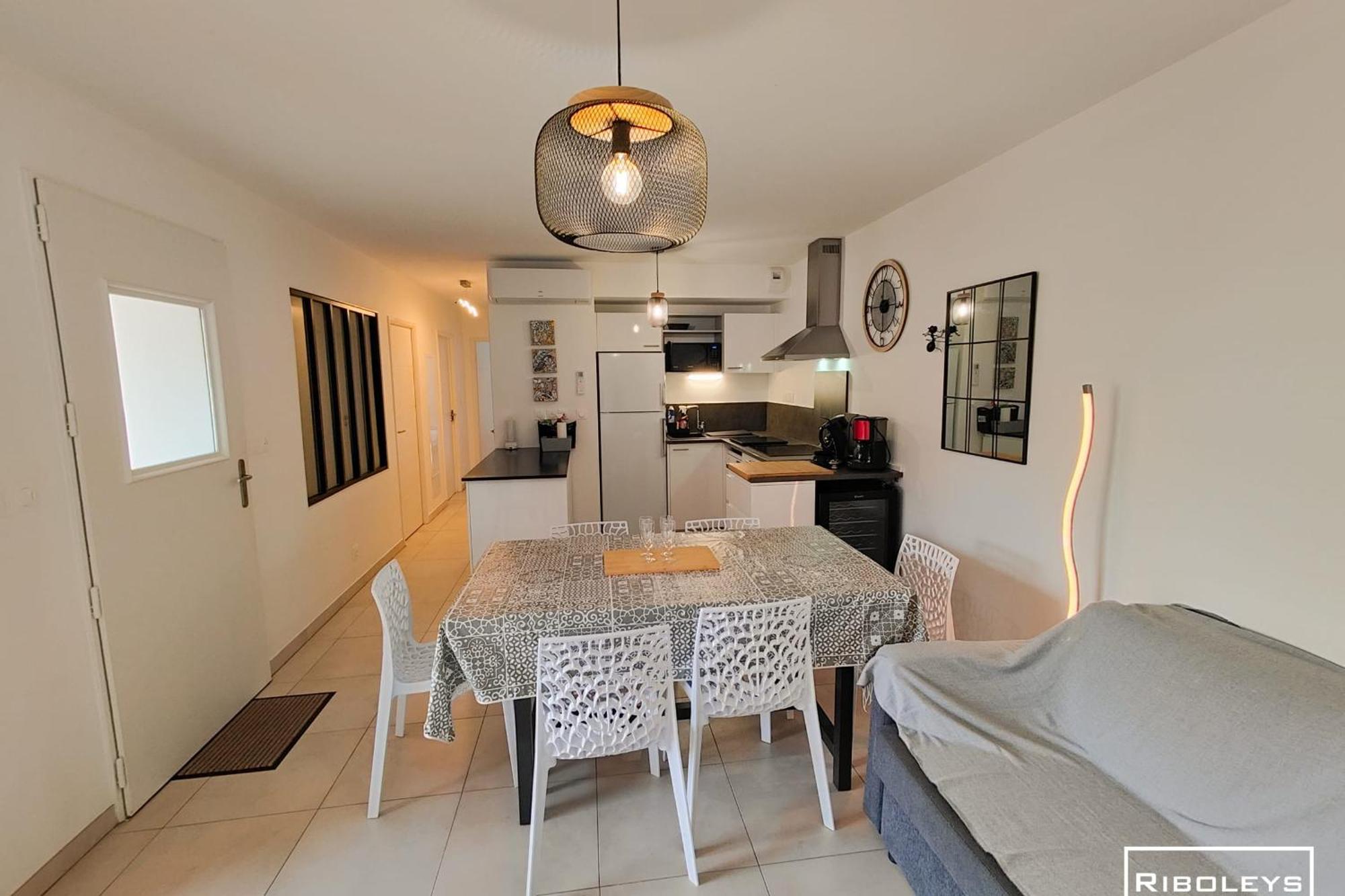 Villa T3 Climatisee En Residence Avec Piscine 维亚斯 外观 照片
